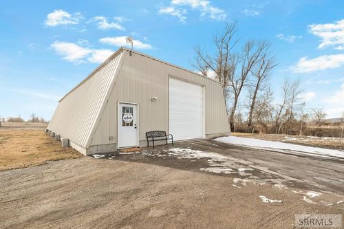 2799 S 3000 W, Rexburg, ID, 83440-4064 | Card Image