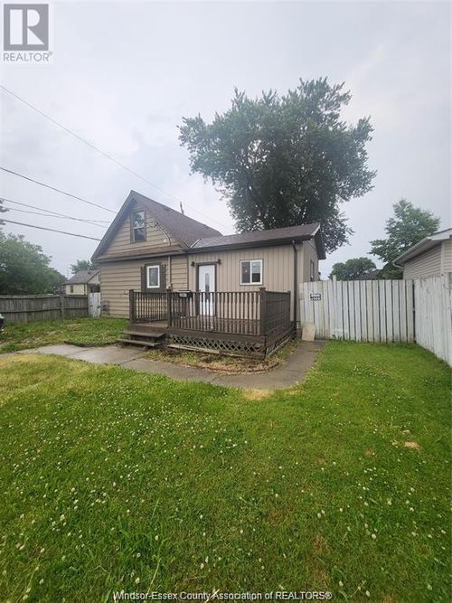 3941 Ontario St, Windsor, ON, N8Y1P6 | Card Image
