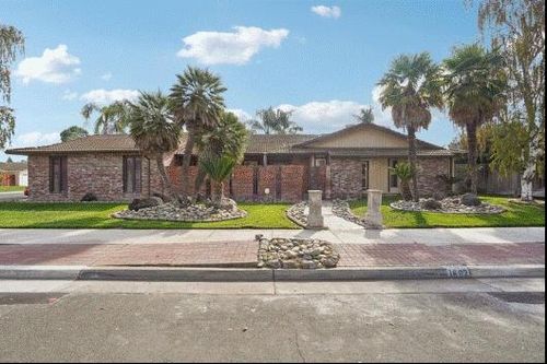 1602 Venetian Dr, Stockton, CA, 95207-5424 | Card Image