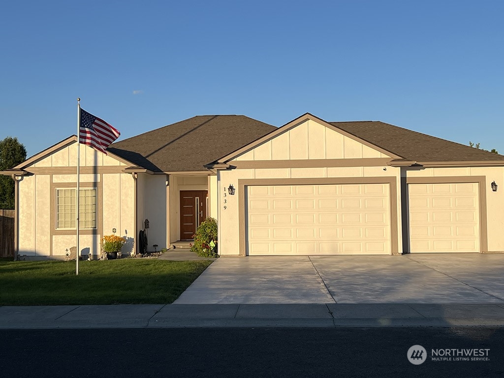 Judith St, Moses Lake, WA 98837