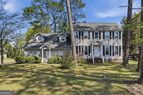 215 W Cypress St, Fitzgerald, GA, 31750-3202 | Card Image