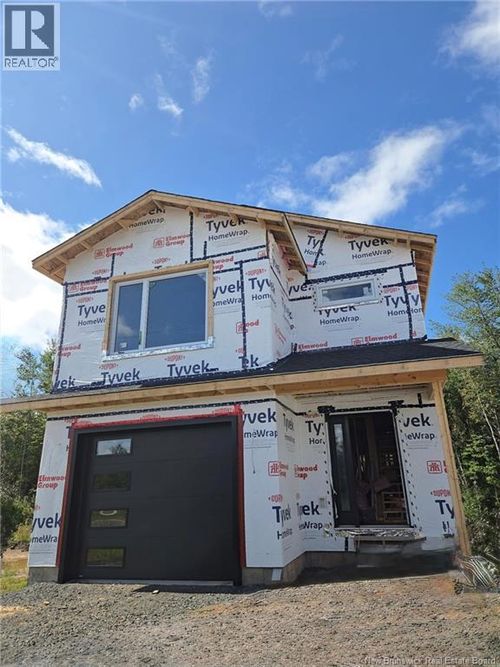 137 Rosenburg St, Moncton, NB, E1G6E9 | Card Image