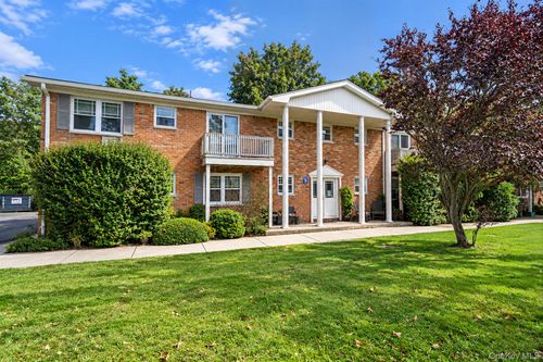219-219 Fairharbor Dr, Patchogue, NY, 11772-3341 | Card Image