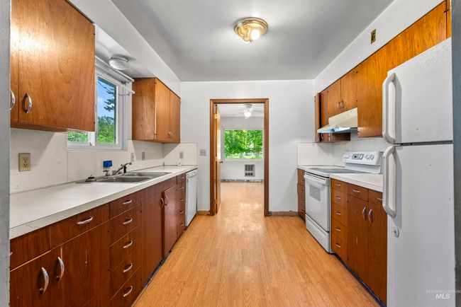 206 E 2 Nd Ave, House other with 2 bedrooms, 2 bathrooms and 1 parking in Clark Fork ID | Image 37