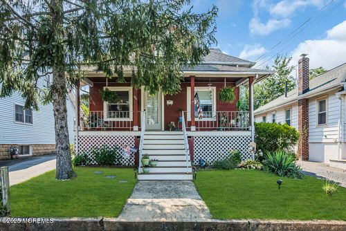 194 Washington St, Keyport, NJ, 07735-1036 | Card Image