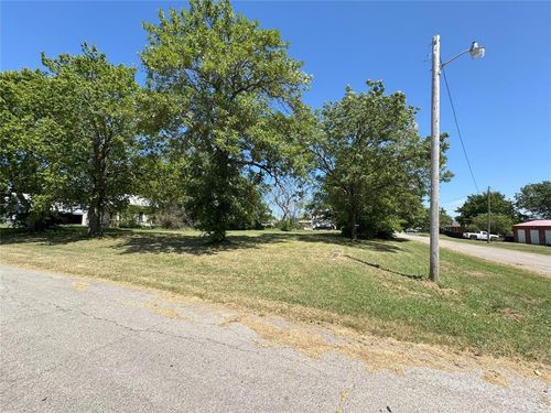 101 W 6th St, Stroud, OK, 74079-3214 | Card Image