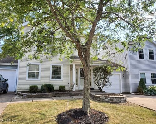 78-50 Woodbury Ln, Northfield, OH, 44067-2892 | Card Image