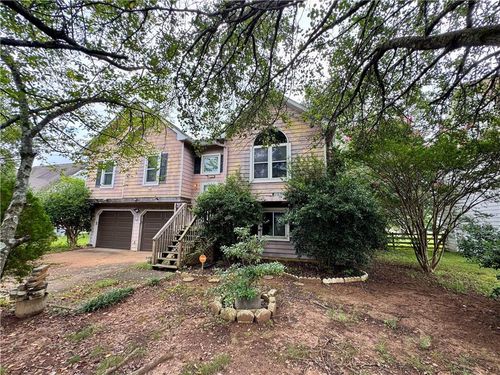 108 Thornwood Dr, Cartersville, GA, 30121-4247 | Card Image