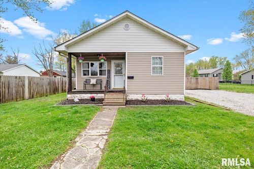 506 W Walnut St, Gillespie, IL, 62033-1254 | Card Image