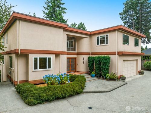 1409 4th St, Kirkland, WA, 98033-5501 | Card Image