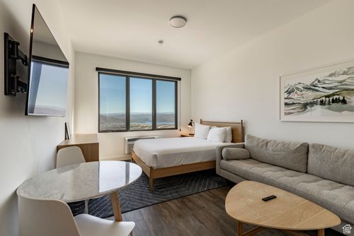 unit-1231-2303 W Deer Hollow Rd, Park City, UT, 84060-5276 | Card Image