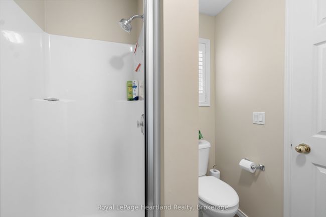81402 Champlain Blvd, Home with 2 bedrooms, 2 bathrooms and 2 parking in Goderich ON | Image 16