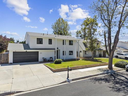 2094 Elizondo Ave, Simi Valley, CA, 93065-4611 | Card Image