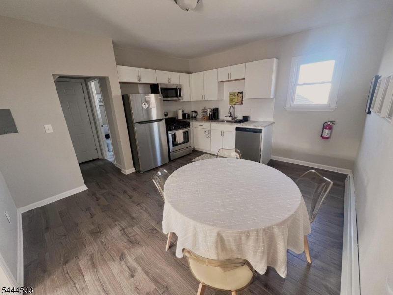 Residential Lease in Harrison Town 3