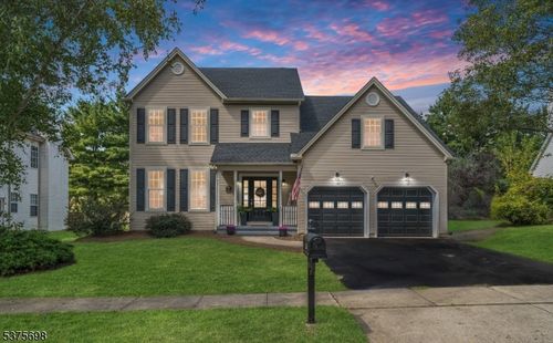 26 Byron Dr, Phillipsburg, NJ, 08865-2088 | Card Image