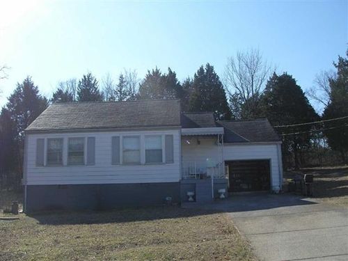 150 Fisk Dr, La Vergne, TN, 37086-2607 | Card Image