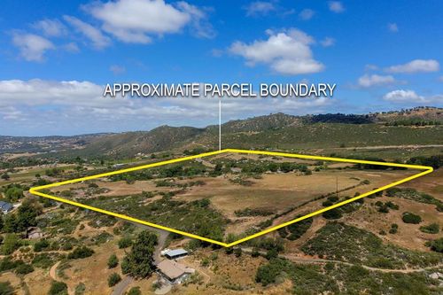 25561 E Old Julian Hwy, Ramona, CA, 92065-6739 | Card Image