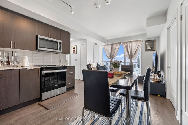 2516 - 2550 Simcoe St N, Condo with 3 bedrooms, 2 bathrooms and 1 parking in Oshawa ON | Image 6