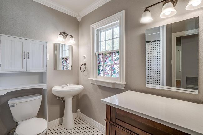 2309 Honeysuckle Ave, House other with 3 bedrooms, 2 bathrooms and null parking in Fort Worth TX | Image 20