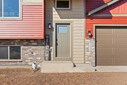 41114 Poor Farm Rd, North Branch, MN, 55056-6231 | Card Image