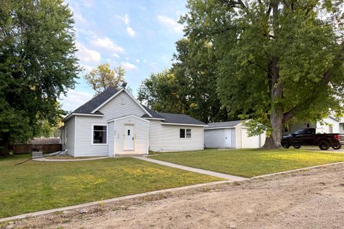 406 E Merrill St, Castlewood, SD, 57223-2103 | Card Image