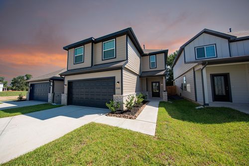 2103 Oakwood Terrace Dr, Houston, TX, 77090-4506 | Card Image