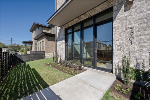 119-3901 Sightline St, Austin, TX, 78731-6108 | Card Image