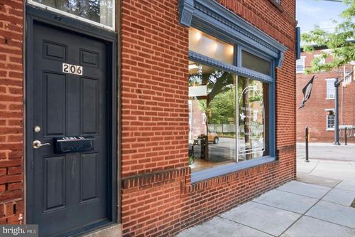 206 N Charlotte St, POTTSTOWN, PA, 19464-5308 | Card Image