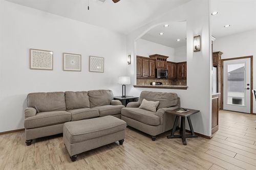 8720 Sw 36th St, Oklahoma City, OK, 73179-3044 | Card Image