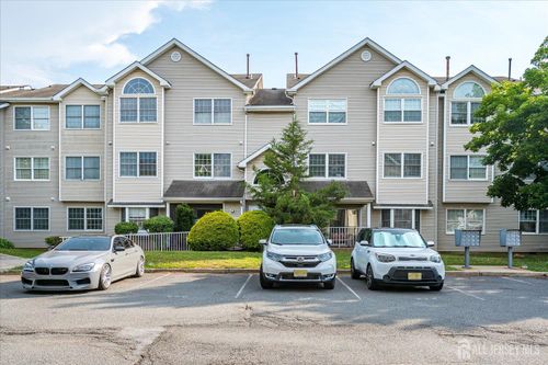 525 Edpas Rd, New Brunswick, NJ, 08901-3808 | Card Image