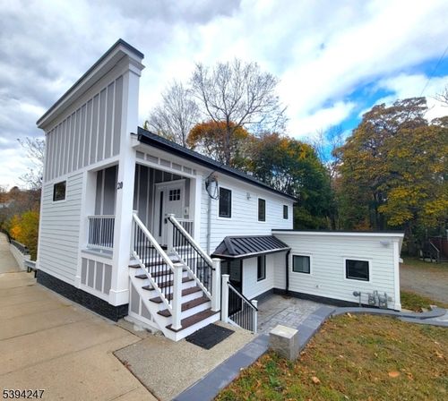 20 Newton Ave, Sussex, NJ, 07461-2321 | Card Image