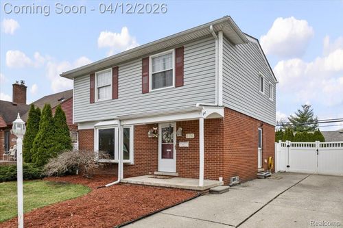 6716 Rosedale Blvd, Allen Park, MI, 48101-2131 | Card Image