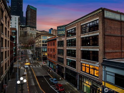 2c-210 3rd Ave S, Seattle, WA, 98104-2650 | Card Image