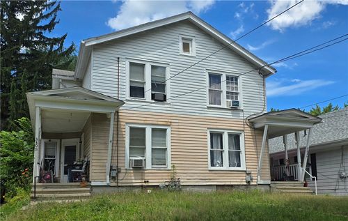 330 Broadway St, Elmira, NY, 14904-1252 | Card Image