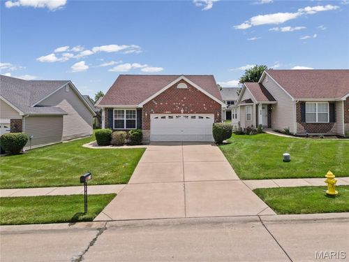 226 Stone Run Blvd, Wentzville, MO, 63385-3270 | Card Image