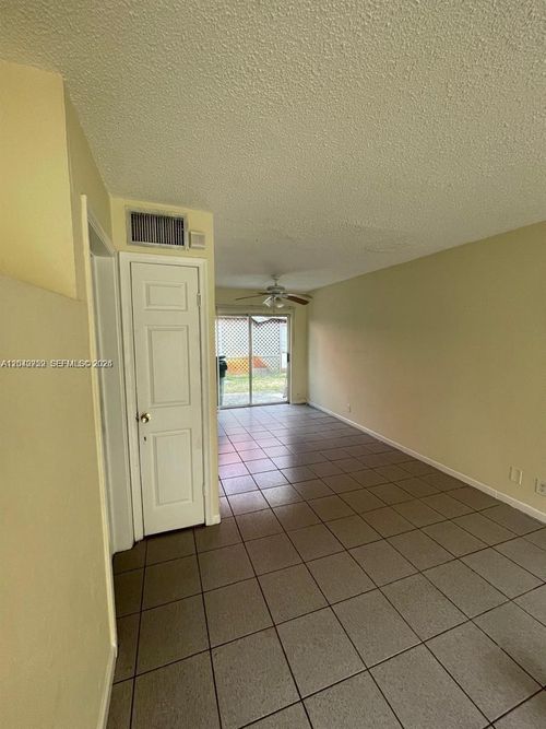6c-5305 Nw 27th St, Lauderhill, FL, 33313-2504 | Card Image