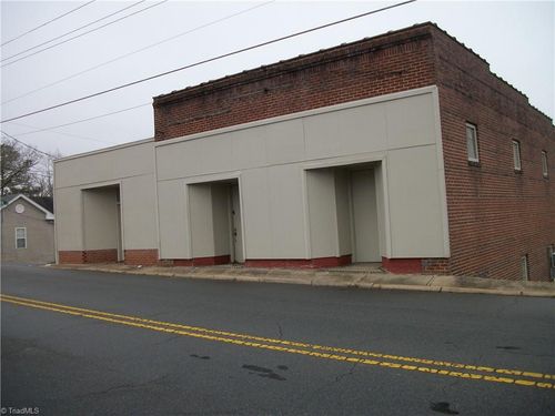 401 Morgan Rd, Eden, NC, 27288-2623 | Card Image