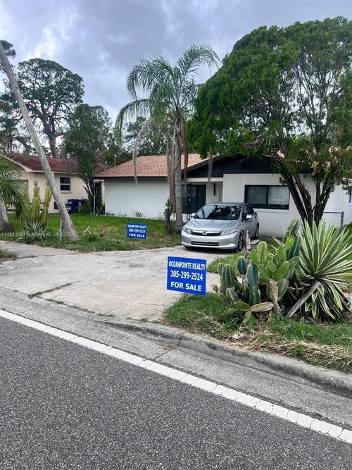 1718 Bayshore Blvd, DUNEDIN, FL, 34698-3333 | Card Image