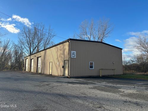 276 Dix Ave, Queensbury, NY, 12804-3911 | Card Image