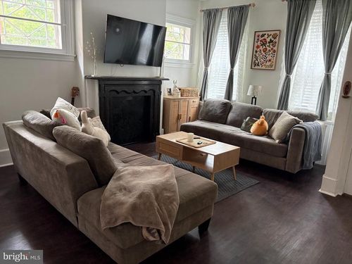 334 Barclay St, BURLINGTON, NJ, 08016-1738 | Card Image