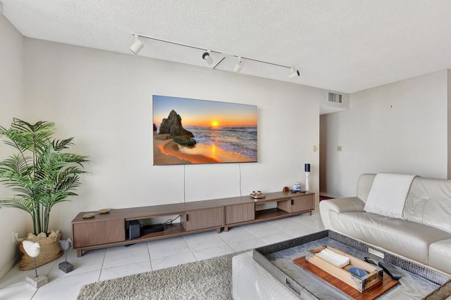 APT-1406W - 2121 N Ocean Blvd, Condo with 2 bedrooms, 2 bathrooms and null parking in Boca Raton FL | Image 17