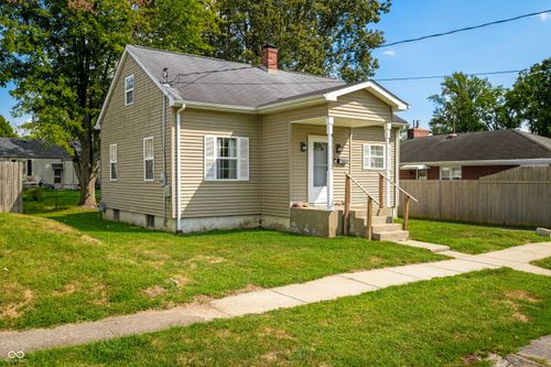 819 Oesting St, Seymour, IN, 47274-3075 | Card Image