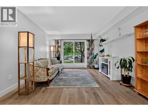 103-2217 Regents Cres, Prince George, BC, V2L1E9 | Card Image