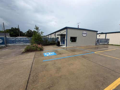 15035 Jefferson Hwy, Baton Rouge, LA, 70817 | Card Image
