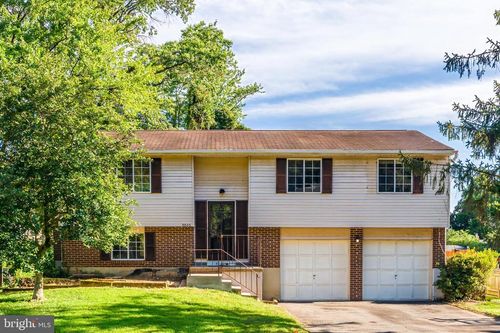 9803 Oleander Ave, VIENNA, VA, 22181-6040 | Card Image