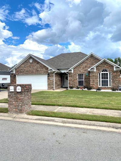 3210 Longmeadow Drive, House other with 3 bedrooms, 2 bathrooms and null parking in Bryant AR | Image 2