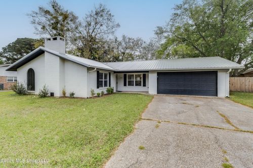 3244 Nottingham Rd, Ocean Springs, MS, 39564-4311 | Card Image