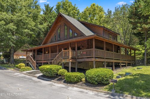 3122-3124 Smoky Ridge Way, Sevierville, TN, 37862-7455 | Card Image