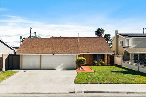 19782 Felcliff Ln, Huntington Beach, CA, 92646-3922 | Card Image