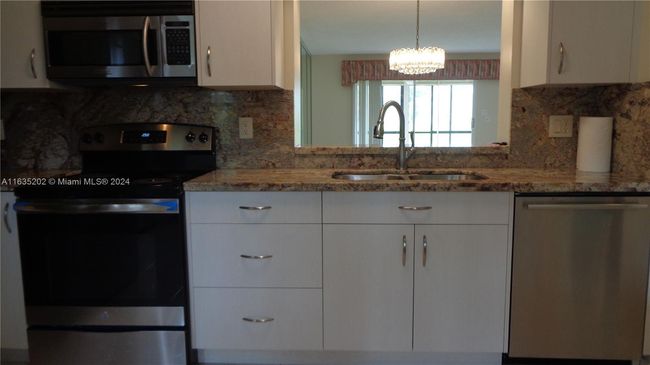 APT-102 - 7380 S Oriole Blvd, Condo with 3 bedrooms, 2 bathrooms and null parking in Delray Beach FL | Image 24